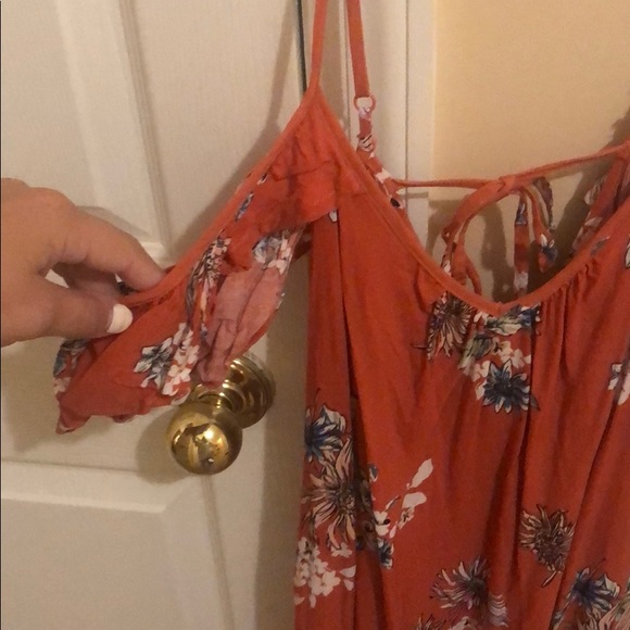 Peach floral Dress - Picture 2 of 4